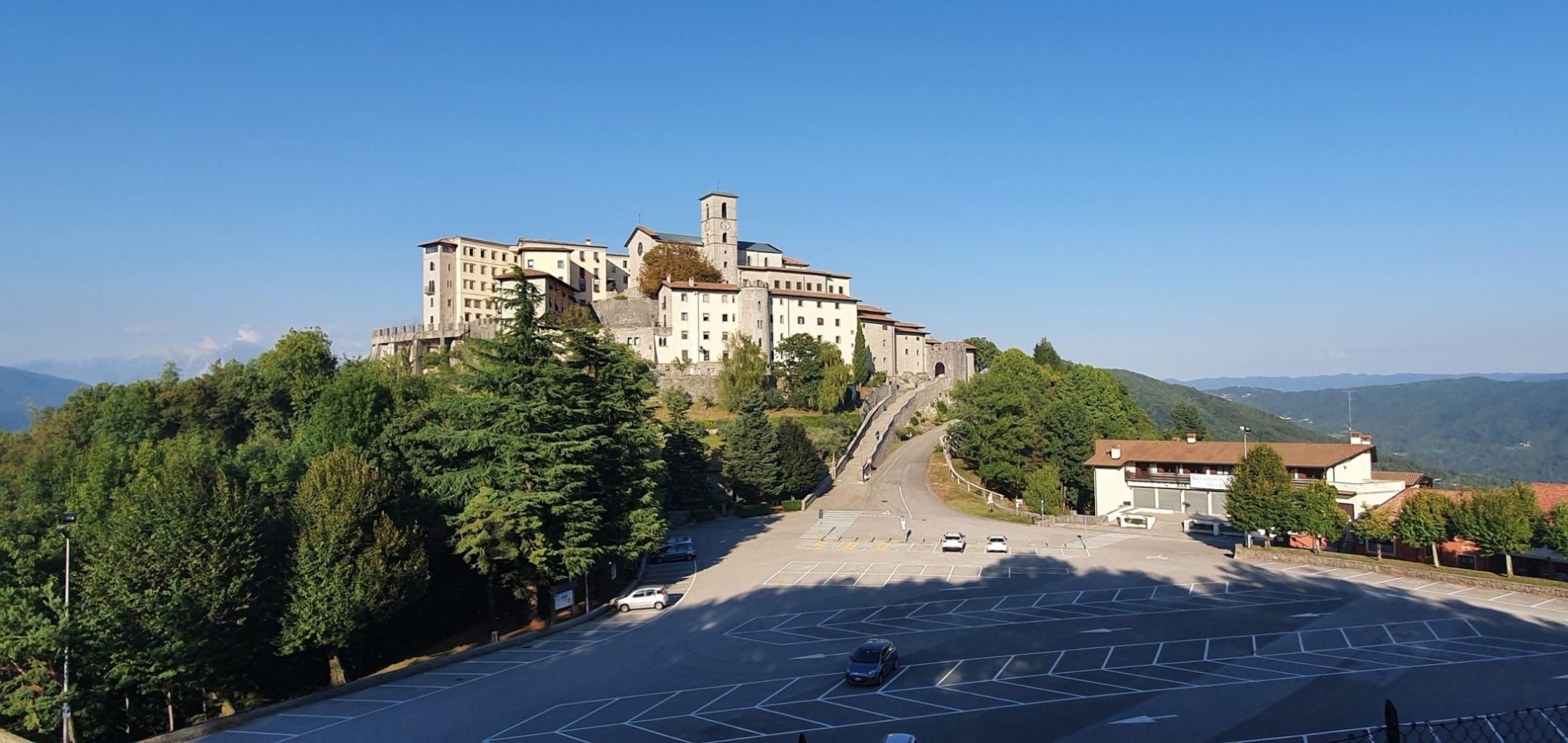 Castelmonte-Fundacija-Poti-miru1