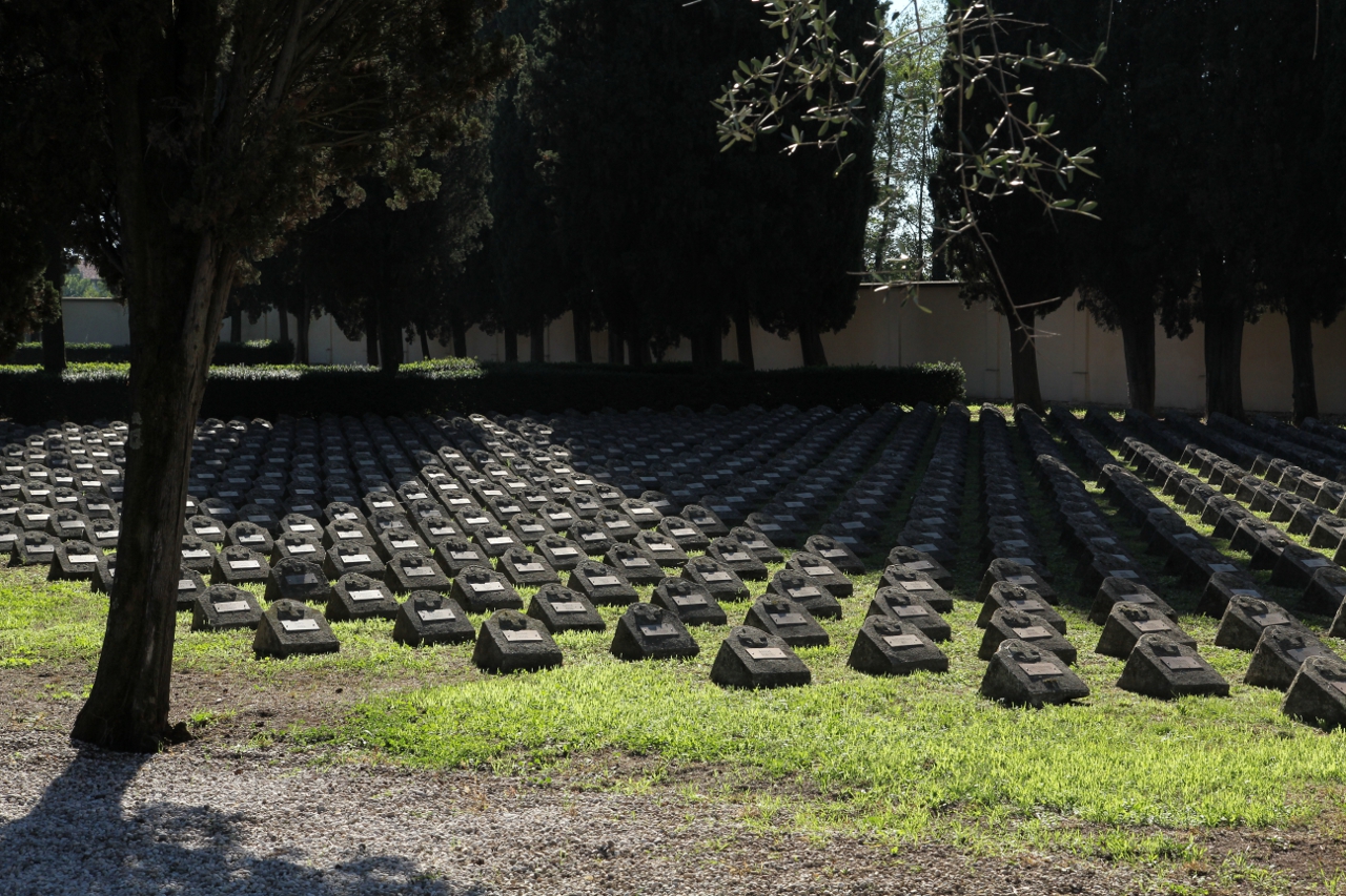 Cimitero-austro-ungarico-di-Palmanova-Gabriele-Menis-PromoTurismoFVG