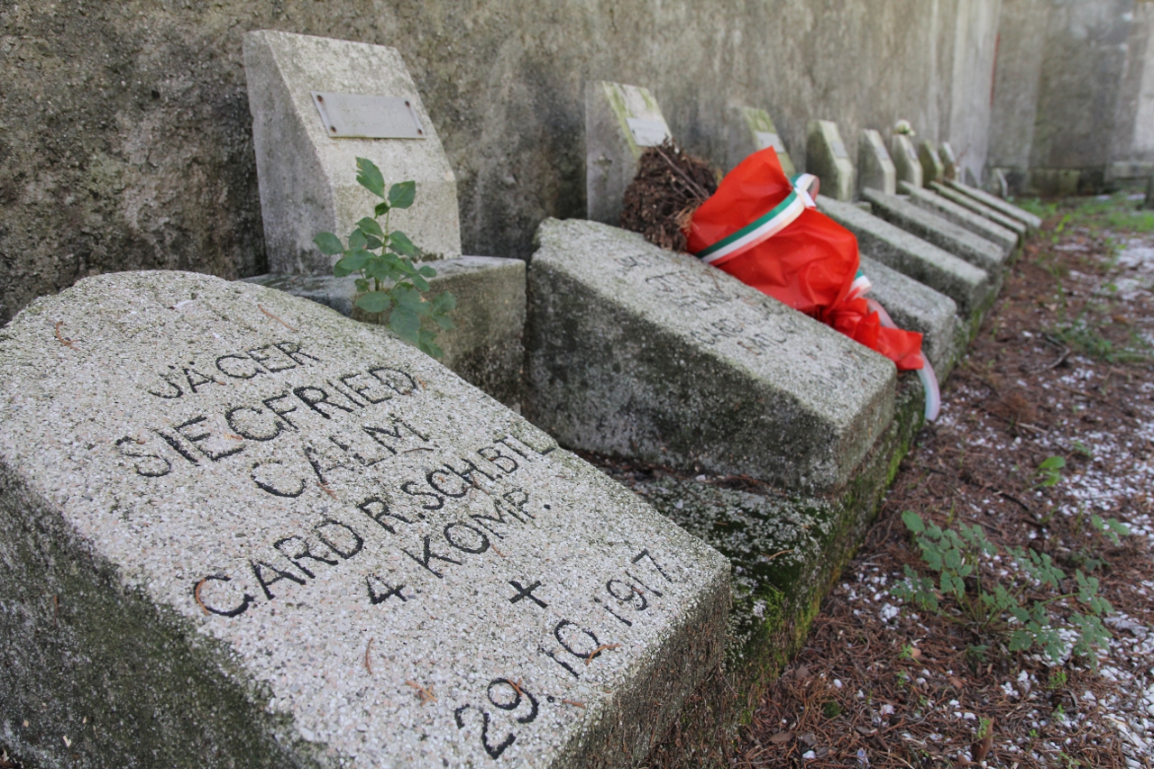 Cimitero-civile-di-Resiutta-Gabriele-Menis-PromoTurismoFVG