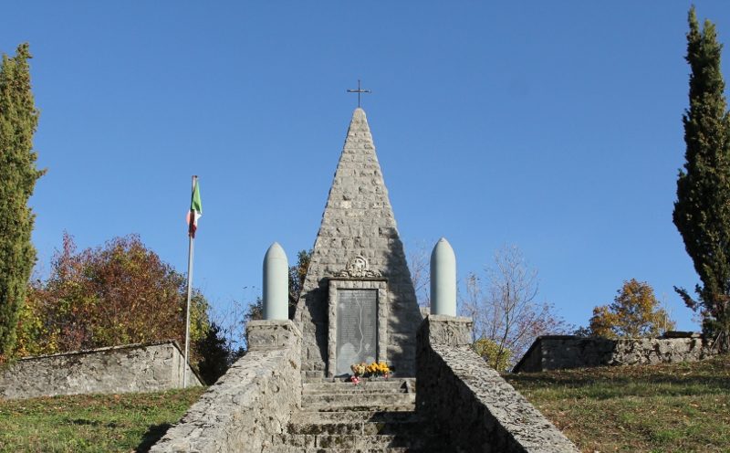 Monumento-ai-caduti-di-San-Volfango-Gabriele-Menis-PromoTurismoFVG(1)