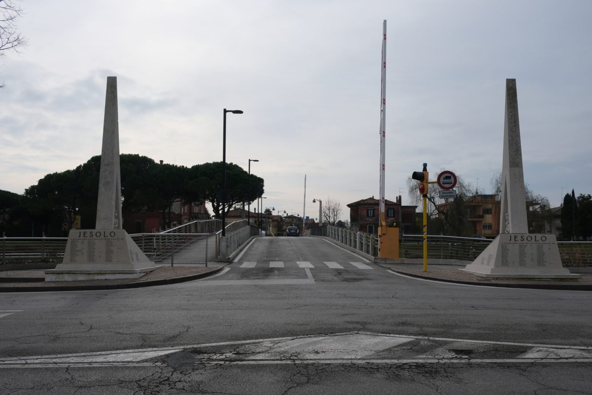 Ponte-Monumento-ai-Marinai-Caduti-VeGAL1