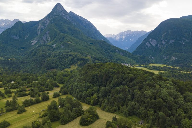 Muzej-na-prostem-Ravelnik-Peter-Bijuklic1